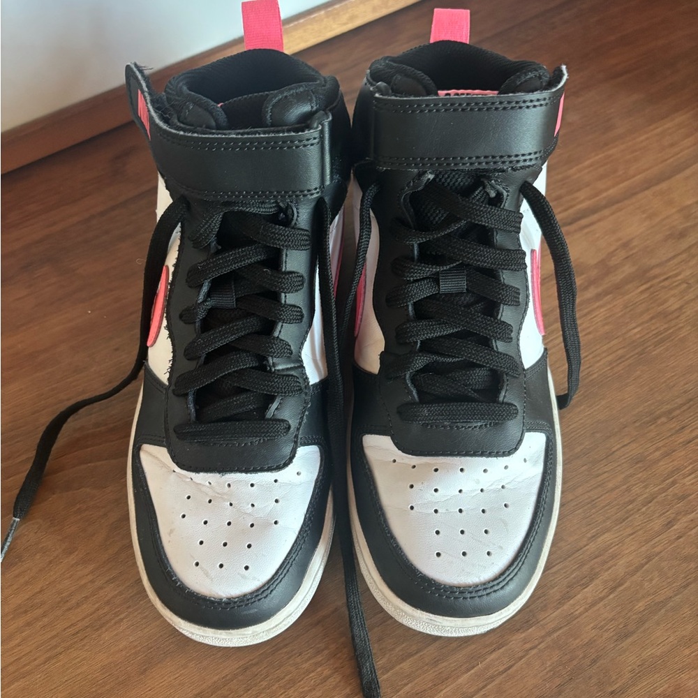 Kids High-Top Nike Sneakers - Black and White